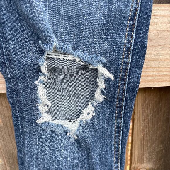 Free People Jeans Skinny Distressed Holey Size 27 Denim Stretch Great with Boots - Picture 8 of 9